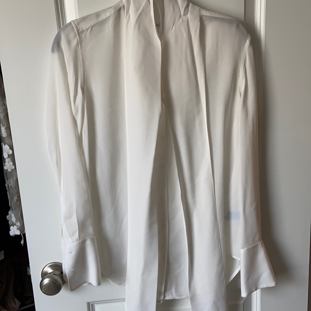 Equipment Femme white blouse.